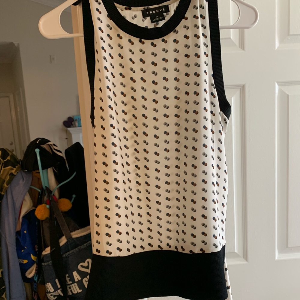 Business casual top